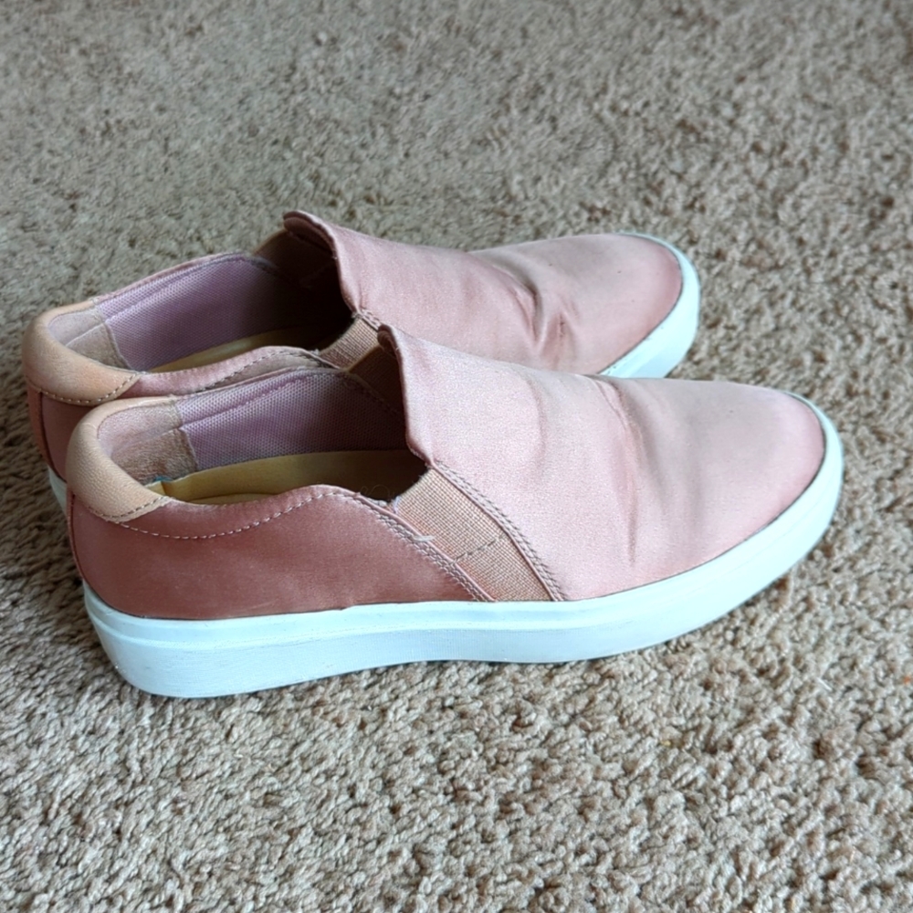 Dr. Scholl's Slip-On Sneakers in Light Pink and Blush